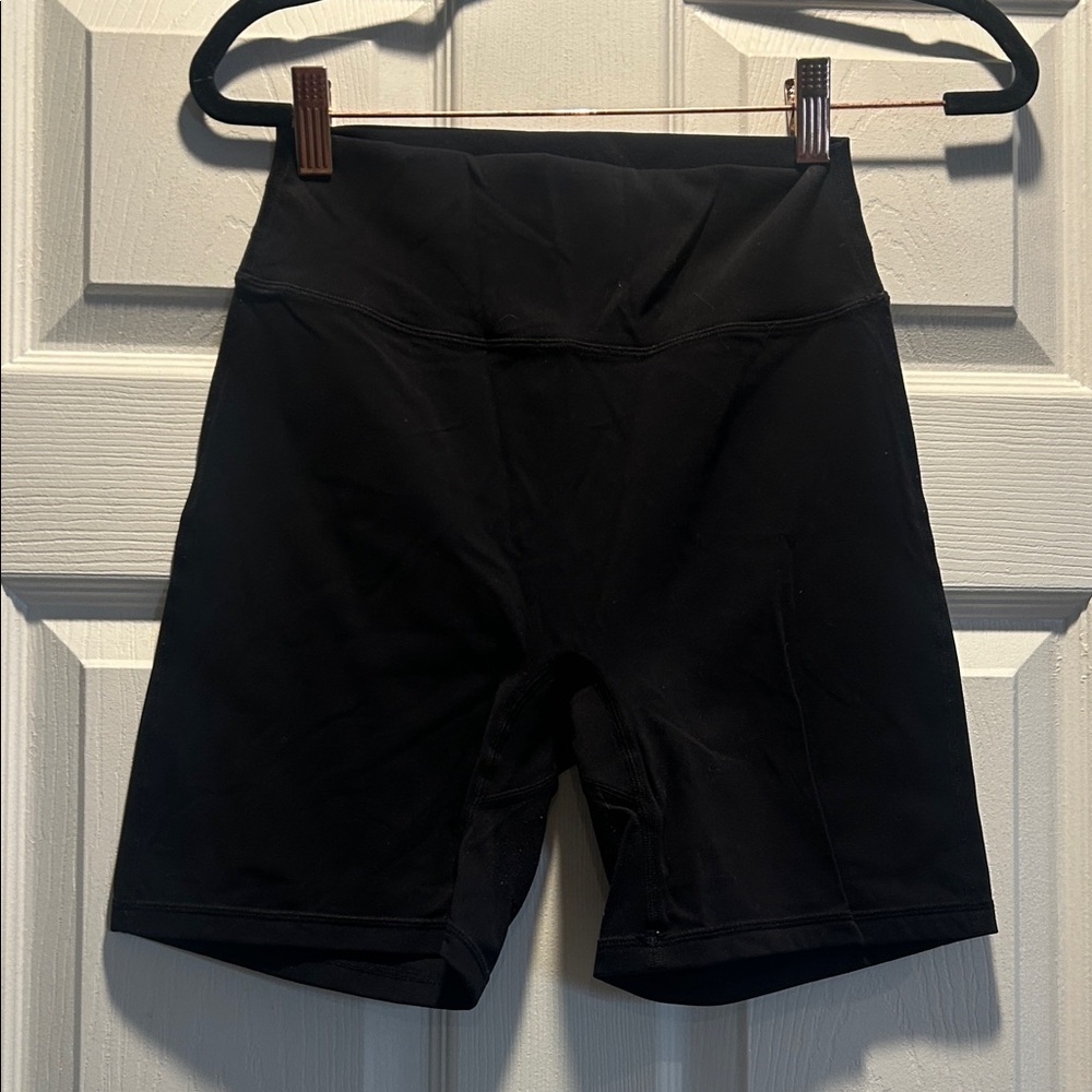 Buff Bunny Legacy Short